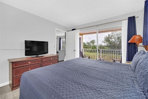 Condo in Orlando, Florida, 2 bedrooms  № 1954706 - photo 7