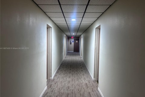 Copropriété à vendre à Miami, Floride: 2 chambres, 111.48 m2 № 2022922 - photo 3