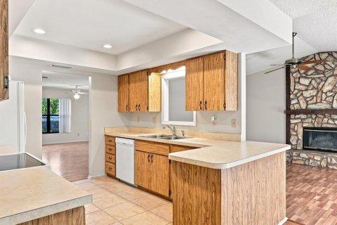 House in Bradenton, Florida 3 bedrooms, 172.24 sq.m. № 2302172 - photo 8