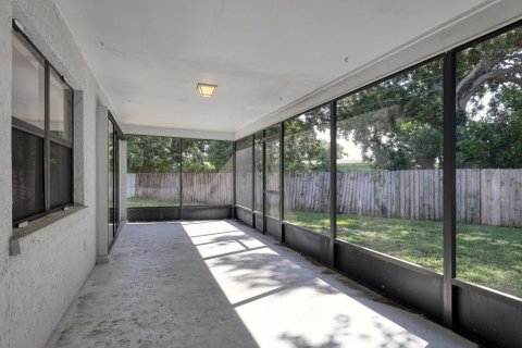 House in Bradenton, Florida 3 bedrooms, 172.24 sq.m. № 2302172 - photo 23