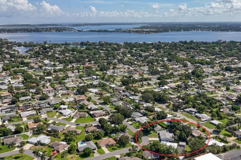 House in Bradenton, Florida 3 bedrooms, 172.24 sq.m. № 2302172 - photo 2