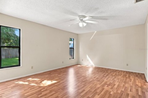 House in Bradenton, Florida 3 bedrooms, 172.24 sq.m. № 2302172 - photo 14