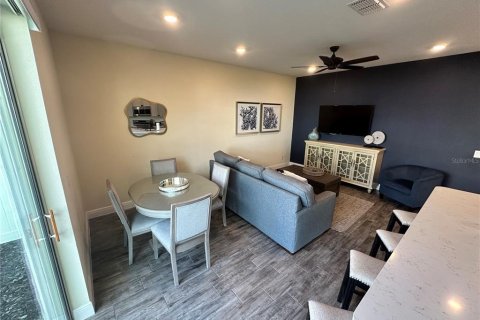 Adosado en alquiler en Kissimmee, Florida, 3 dormitorios, 143.53 m2 № 1912368 - foto 10