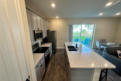 Adosado en alquiler en Kissimmee, Florida, 3 dormitorios, 143.53 m2 № 1912368 - foto 8