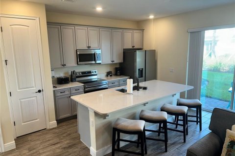 Adosado en alquiler en Kissimmee, Florida, 3 dormitorios, 143.53 m2 № 1912368 - foto 9