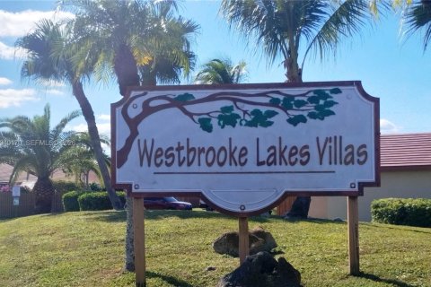 Touwnhouse à vendre à Miami, Floride: 3 chambres, 106.28 m2 № 1998142 - photo 24