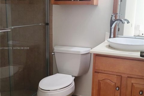 Touwnhouse à vendre à Miami, Floride: 3 chambres, 106.28 m2 № 1998142 - photo 19