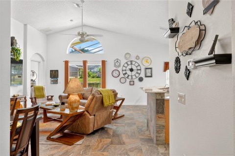 Casa en venta en Davenport, Florida, 4 dormitorios, 171.31 m2 № 2321156 - foto 19