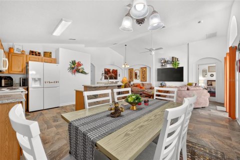 Casa en venta en Davenport, Florida, 4 dormitorios, 171.31 m2 № 2321156 - foto 24