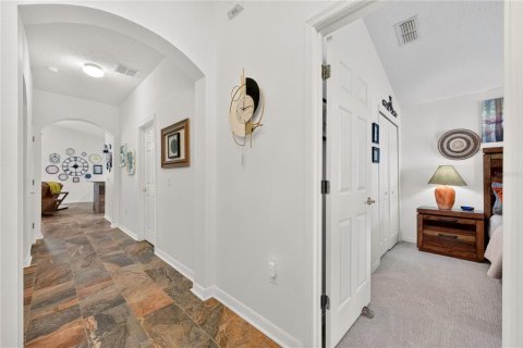 Casa en venta en Davenport, Florida, 4 dormitorios, 171.31 m2 № 2321156 - foto 9