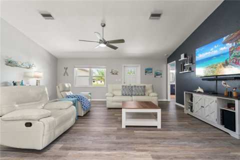 Villa ou maison à vendre à Punta Gorda, Floride: 3 chambres, 165.27 m2 № 2344965 - photo 19