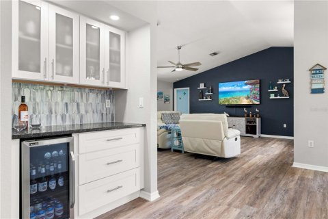 Villa ou maison à vendre à Punta Gorda, Floride: 3 chambres, 165.27 m2 № 2344965 - photo 4