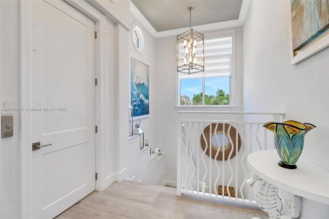 House in Marco Island, Florida 4 bedrooms № 1781914 - photo 15