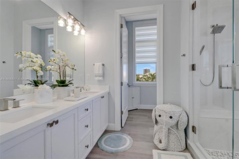 House in Marco Island, Florida 4 bedrooms № 1781914 - photo 27
