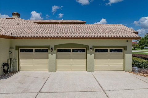 Casa en venta en Winter Haven, Florida, 4 dormitorios, 338.16 m2 № 1916099 - foto 10