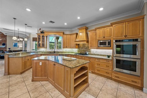 Casa en venta en Winter Haven, Florida, 4 dormitorios, 338.16 m2 № 1916099 - foto 4