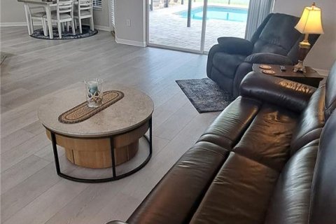 Villa ou maison à vendre à New Port Richey, Floride: 3 chambres, 170.48 m2 № 2204024 - photo 6