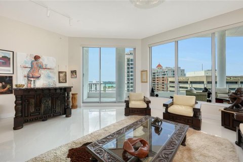Copropriété à vendre à Sarasota, Floride: 3 chambres, 260.41 m2 № 1690917 - photo 17
