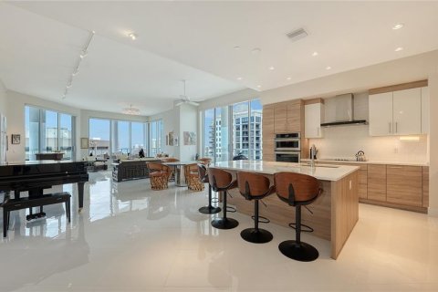 Copropriété à vendre à Sarasota, Floride: 3 chambres, 260.41 m2 № 1690917 - photo 27