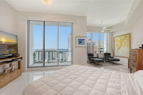 Copropriété à vendre à Sarasota, Floride: 3 chambres, 260.41 m2 № 1690917 - photo 30