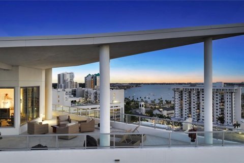 Copropriété à vendre à Sarasota, Floride: 3 chambres, 260.41 m2 № 1690917 - photo 1