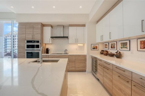 Copropriété à vendre à Sarasota, Floride: 3 chambres, 260.41 m2 № 1690917 - photo 25