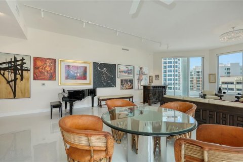 Copropriété à vendre à Sarasota, Floride: 3 chambres, 260.41 m2 № 1690917 - photo 21