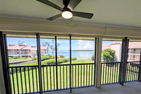 Condo in Cortez, Florida, 3 bedrooms  № 2304483 - photo 30