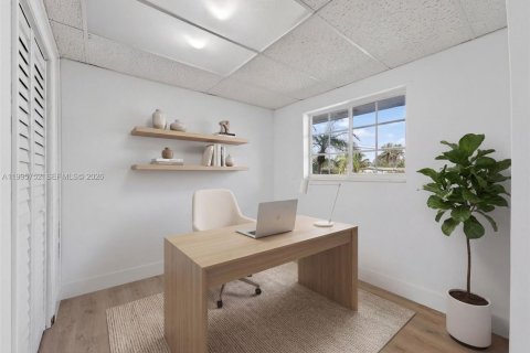 Casa en venta en Miami, Florida, 3 dormitorios, 145.21 m2 № 2063040 - foto 12