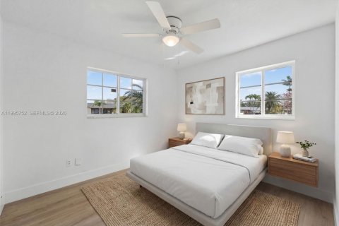 Casa en venta en Miami, Florida, 3 dormitorios, 145.21 m2 № 2063040 - foto 27