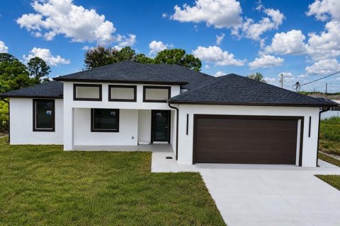 House in Lehigh Acres, Florida 4 bedrooms, 162.58 sq.m. № 2354507