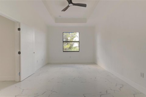 Casa en venta en Lehigh Acres, Florida, 4 dormitorios, 162.58 m2 № 2354507 - foto 12