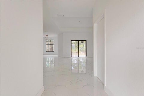 Casa en venta en Lehigh Acres, Florida, 4 dormitorios, 162.58 m2 № 2354507 - foto 11