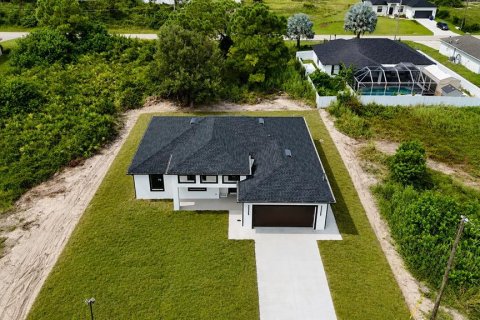 Casa en venta en Lehigh Acres, Florida, 4 dormitorios, 162.58 m2 № 2354507 - foto 4