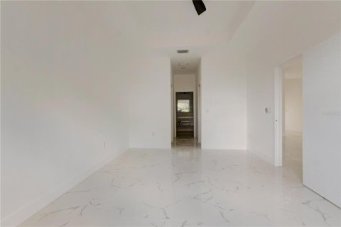 Casa en venta en Lehigh Acres, Florida, 4 dormitorios, 162.58 m2 № 2354507 - foto 13