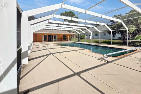 House in Englewood, Florida 4 bedrooms, 180.51 sq.m. № 1778584 - photo 5