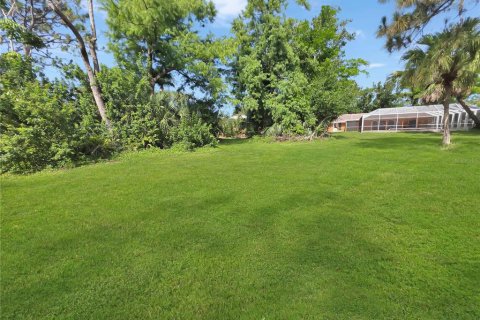 House in Englewood, Florida 4 bedrooms, 180.51 sq.m. № 1778584 - photo 11