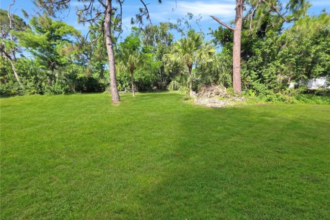 House in Englewood, Florida 4 bedrooms, 180.51 sq.m. № 1778584 - photo 12
