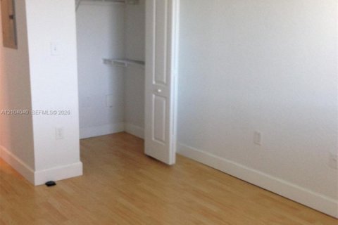 Copropriété à louer à South Miami, Floride: 1 chambre, 60.57 m2 № 2412910 - photo 19