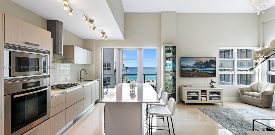 Condo à Miami Beach, Floride, 2 chambres  № 1942120