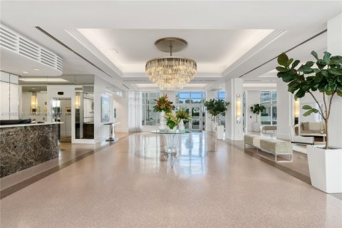 Condominio en venta en Miami Beach, Florida, 2 dormitorios, 147.62 m2 № 1942120 - foto 20