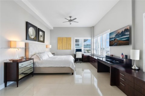 Condominio en venta en Miami Beach, Florida, 2 dormitorios, 147.62 m2 № 1942120 - foto 8