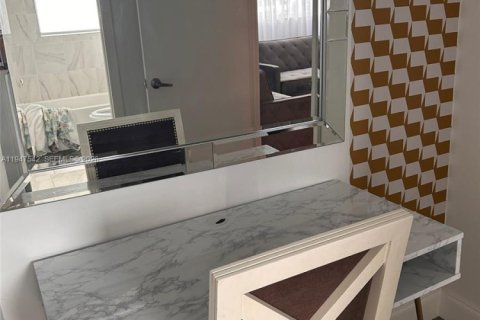 Снять в аренду квартиру в Майами-Бич, Флорида 2 спальни, 87.33м2, № 2003642 - фото 5