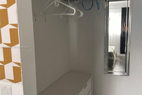 Снять в аренду квартиру в Майами-Бич, Флорида 2 спальни, 87.33м2, № 2003642 - фото 4