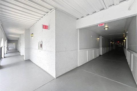 Condo in Orlando, Florida, 1 bedroom  № 2095969 - photo 10