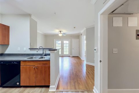 Condo in Orlando, Florida, 1 bedroom  № 2095969 - photo 13