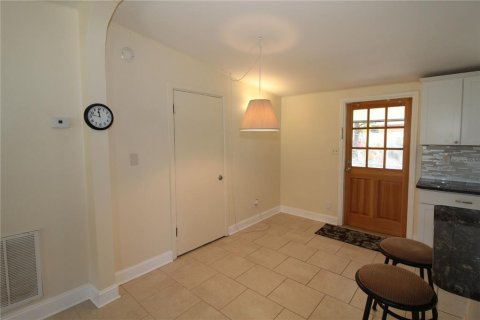 House in Sarasota, Florida 3 bedrooms, 102.38 sq.m. № 1904357 - photo 11