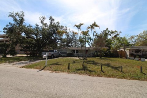 House in Sarasota, Florida 3 bedrooms, 102.38 sq.m. № 1904357 - photo 29