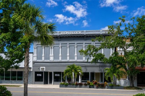 Propiedad comercial en Bradenton, Florida № 2117105
