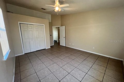 Apartamento en alquiler en Winter Haven, Florida, 2 dormitorios, 97.45 m2 № 1840459 - foto 5